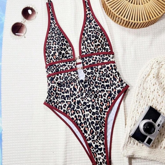 Swim Chiccia Springbreak Leopard Print Deep V Neck Sexy One-Piece Swimsuit - Picture 4 of 4